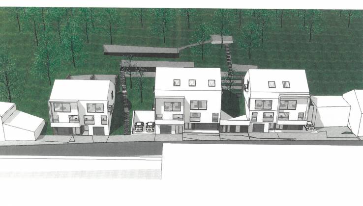 Projet Approuvé ! Terrain à Bâtir avec Autorisation pour 5 Maisons et 2 Appartements.